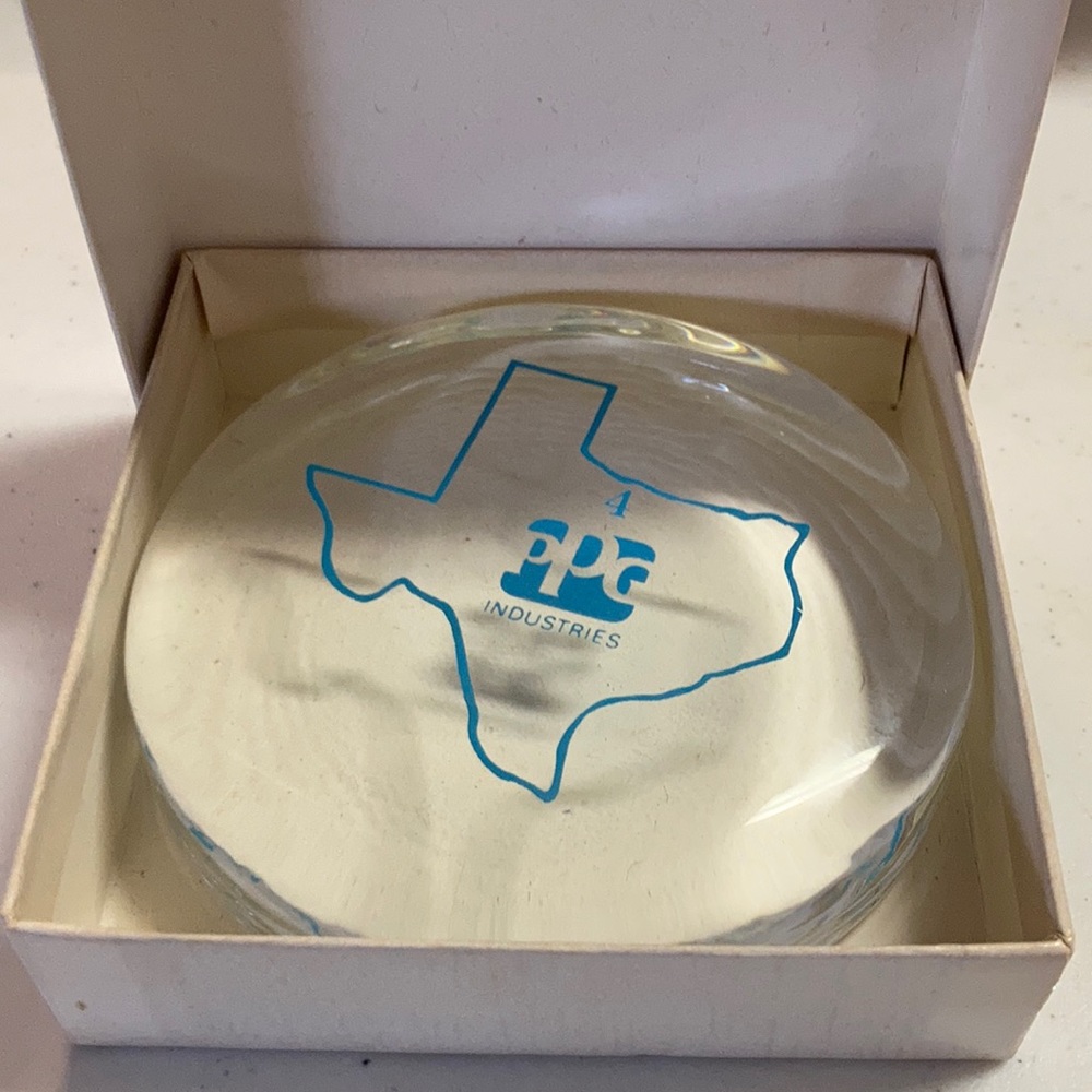 ⭐️Vintage PPG Industries Texas Optical Glass Paperweight